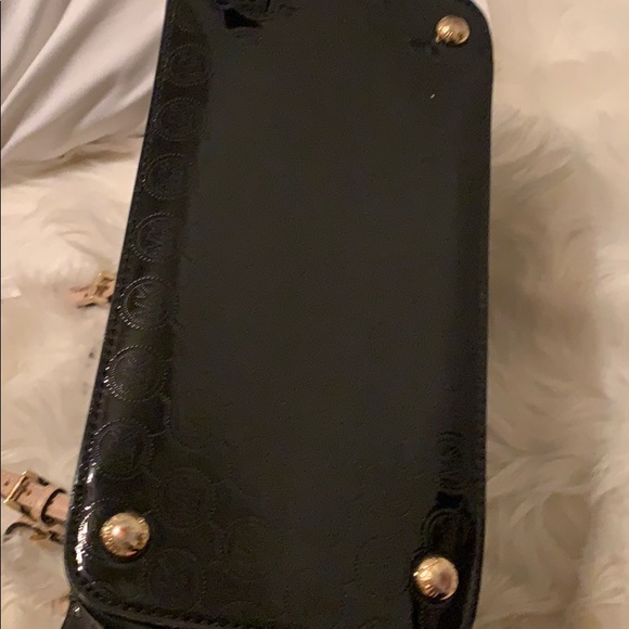 Like new MICHAEL Kors purse - Picture 3 of 8